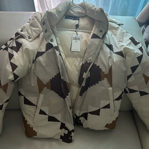 Brand new ! Size XS. Amazing collection.